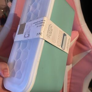 Stir Hexagon Ice Mold with Storage